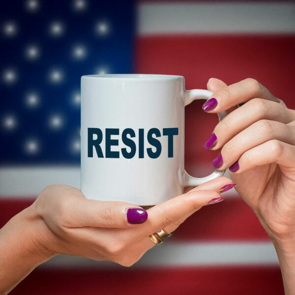 Resist Trump 2025 Mug