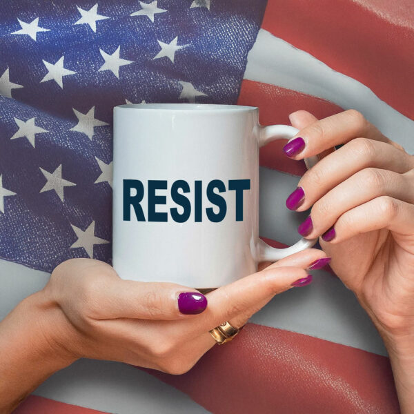 Resist Trump 2025 Mug